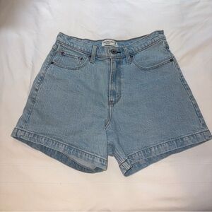 Abercrombie & Fitch Curve Love High Rise Dad Short, 5"